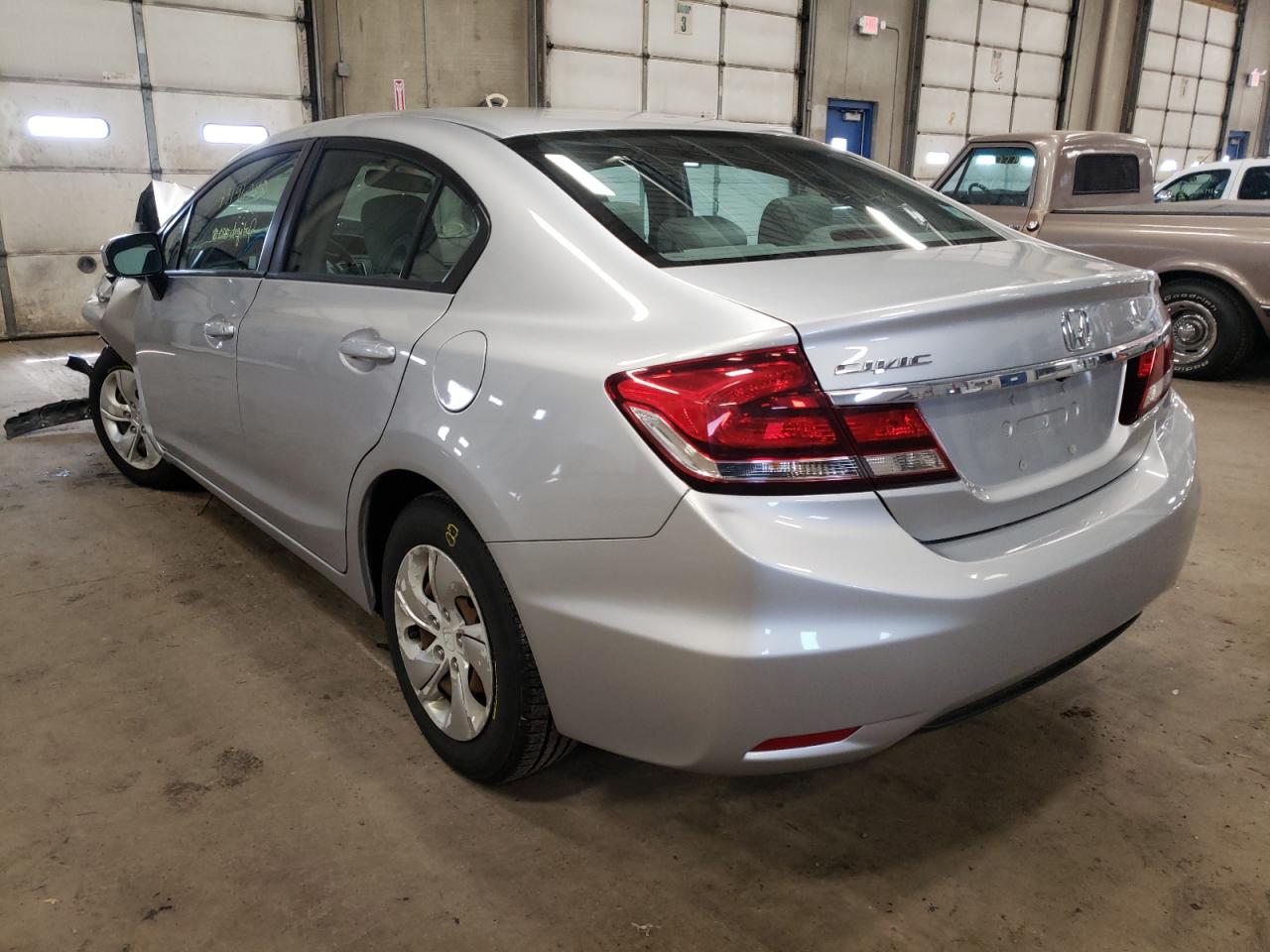 Photo 3 from auction – 2014 HONDA CIVIC LX with VIN 19XFB2F52EE039237