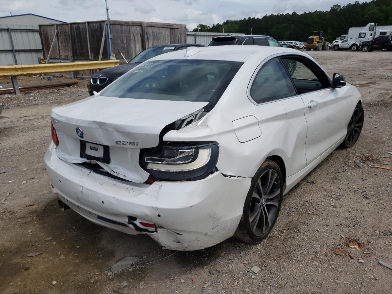 Photo 4 from auction – 2014 BMW 228 I with VIN WBA1F5C50EV246481