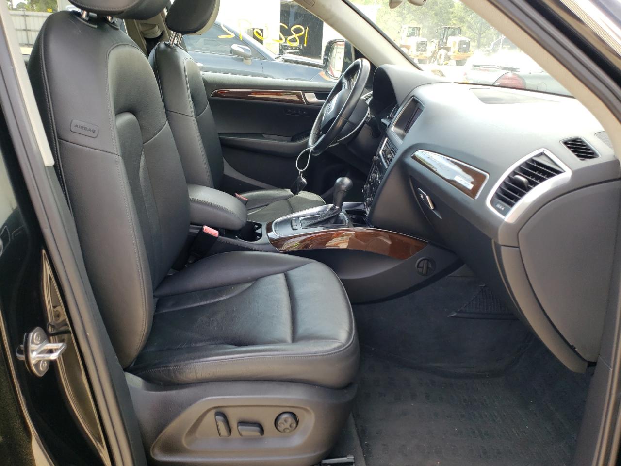 Photo 5 from auction – 2012 AUDI Q5 PREMIUM with VIN WA1LFAFP8CA118263