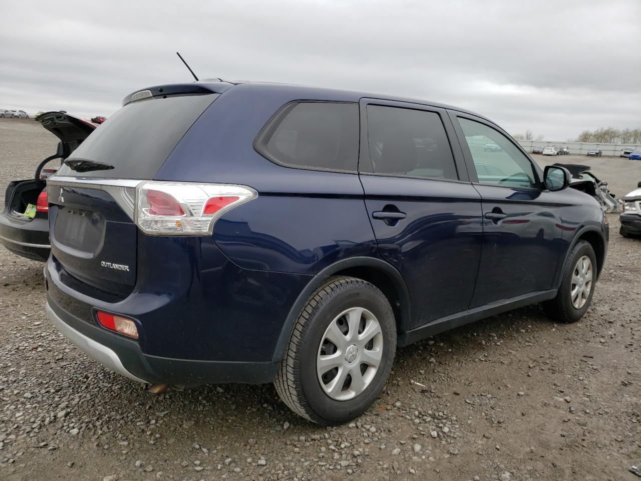 صورة رقم 4 من المزاد - 2015 MITSUBISHI OUTLANDER مع VIN JA4AD2A32FZ007558