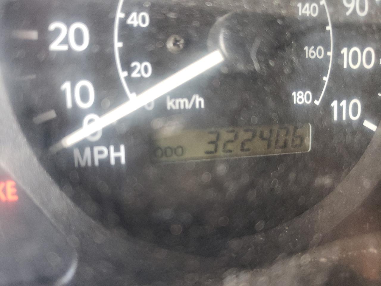 Photo 8 from auction – 2000 TOYOTA COROLLA VE with VIN 1NXBR12E2YZ411560