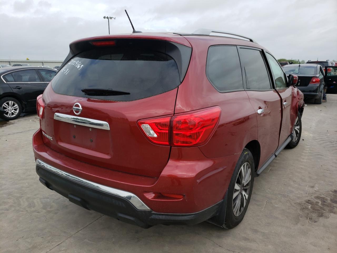 Photo 4 from auction – 2017 NISSAN PATHFINDER with VIN 5N1DR2MNXHC694646