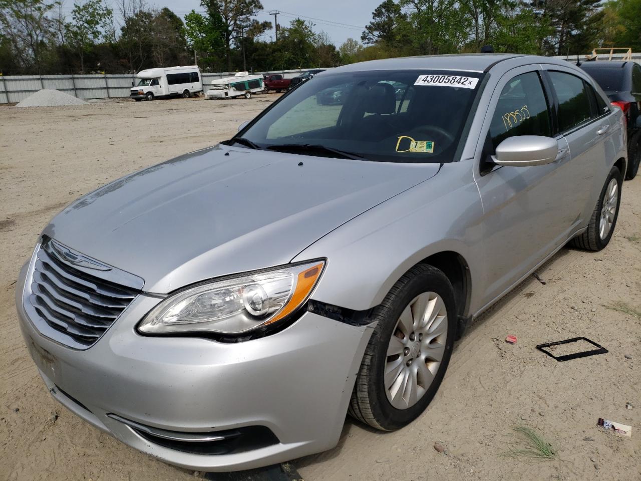 Photo 2 from auction – 2012 CHRYSLER 200 LX with VIN 1C3CCBAB2CN330783