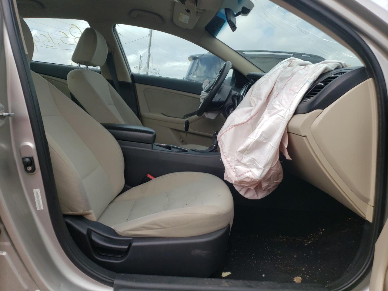 Photo 5 from auction – 2014 KIA OPTIMA LX with VIN KNAGM4A75E5468786
