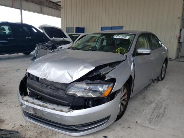 Photo 2 from auction – 2015 VOLKSWAGEN PASSAT S with VIN 1VWAT7A36FC036437