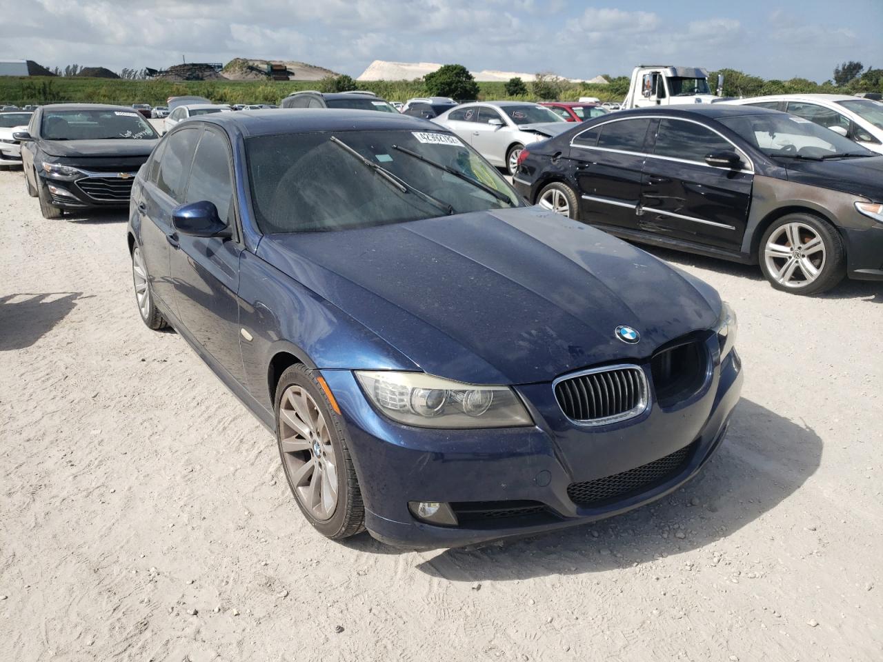 BMW 328 I 2011 with VIN WBAPH7C53BE460098 - Photo from auction