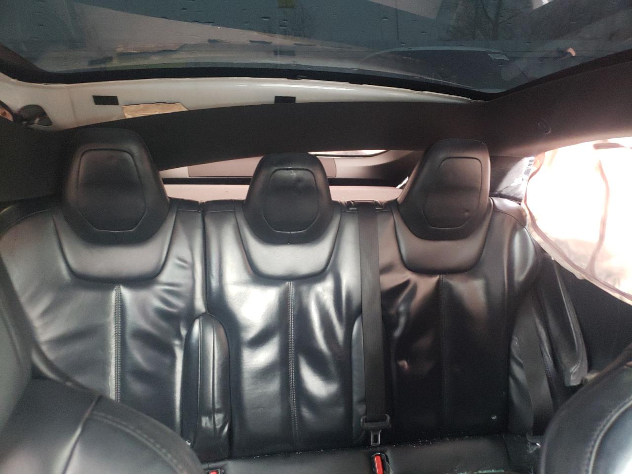 Photo 6 from auction – 2017 TESLA MODEL S with VIN 5YJSA1E26HF194617