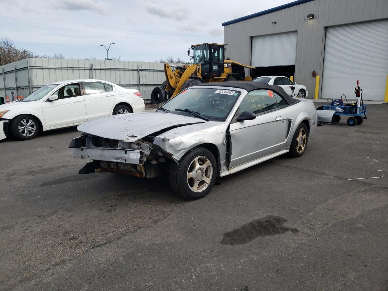 Photo 2 from auction – 2004 FORD MUSTANG with VIN 1FAFP44604F235101