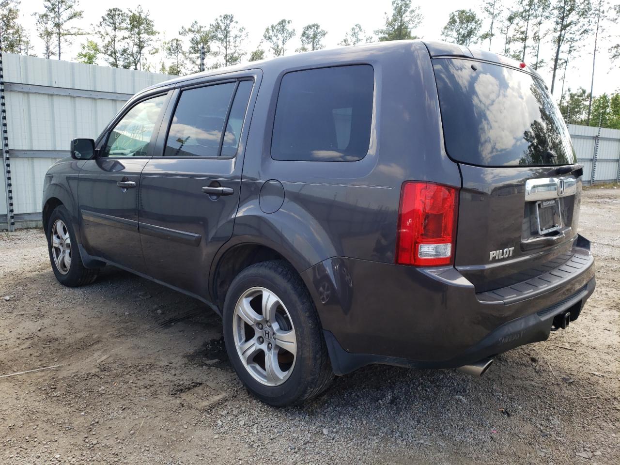 Photo 3 from auction – 2013 HONDA PILOT EXL with VIN 5FNYF3H57DB013001