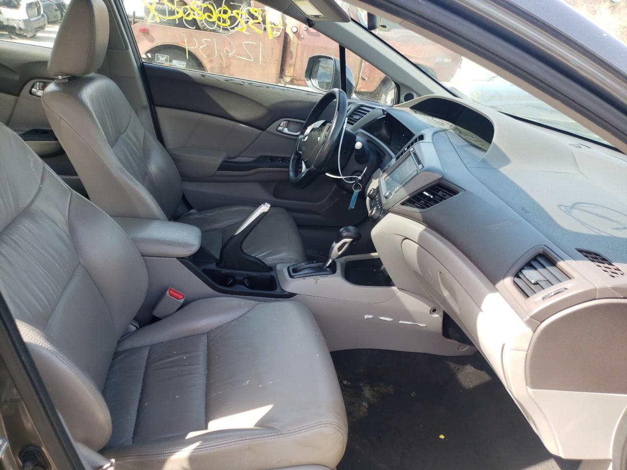 Photo 5 from auction – 2012 HONDA CIVIC EXL with VIN 2HGFB2F95CH556974