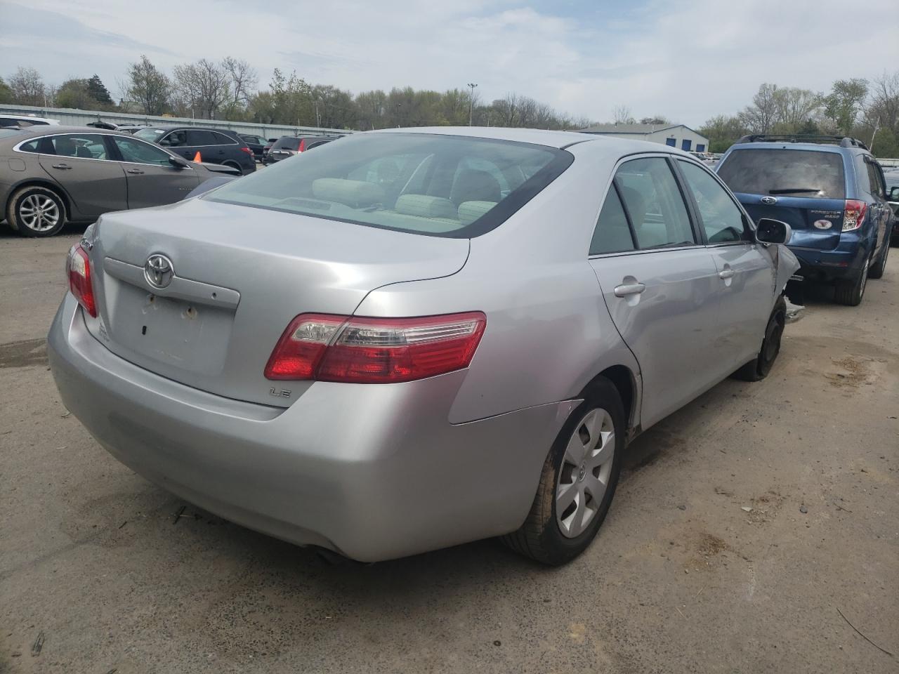 Photo 4 from auction – 2007 TOYOTA CAMRY CE with VIN 4T1BE46K97U567803