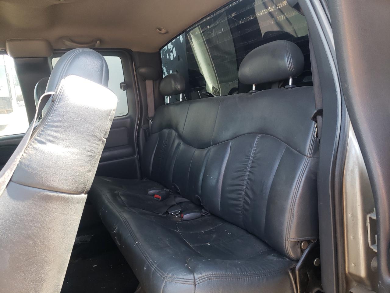 Photo 6 from auction – 2001 CHEVROLET SILVERADO with VIN 1GCJK39111E287414