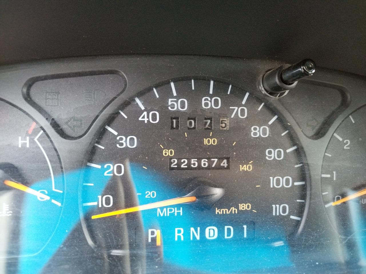 Photo 8 from auction – 1997 FORD TAURUS GL with VIN 1FALP52U4VG255888