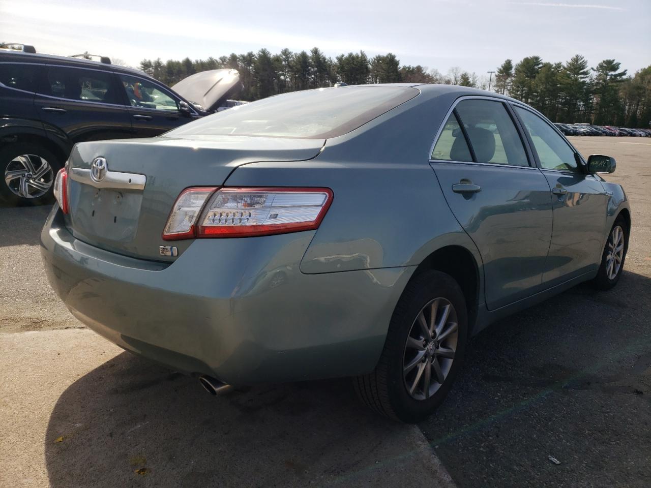Photo 4 from auction – 2011 TOYOTA CAMRY HYBR with VIN 4T1BB3EKXBU138201