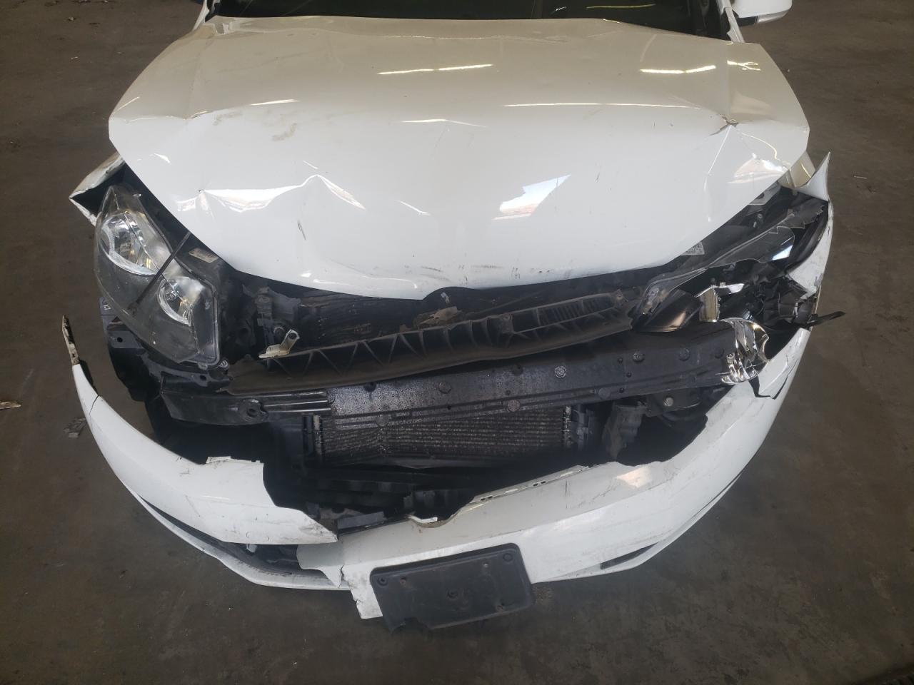 Photo 9 from auction – 2014 VOLKSWAGEN JETTA S with VIN 3VWPX7AJ6EM609461