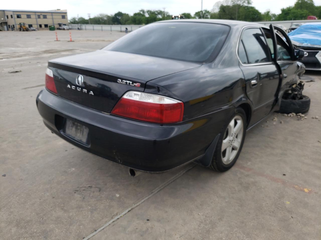 Photo 4 from auction – 2003 ACURA 3.2TL TYPE with VIN 19UUA568X3A014772