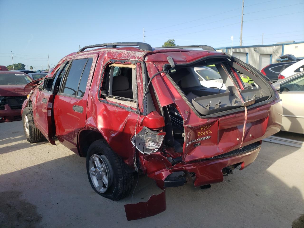 Photo 3 from auction – 2004 FORD EXPLORER X with VIN 1FMZU63KX4UB77970
