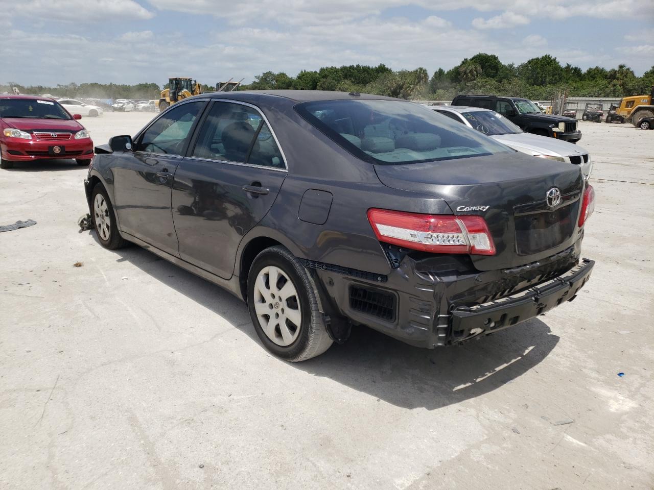 Photo 3 from auction – 2010 TOYOTA CAMRY BASE with VIN 4T1BF3EK2AU014264