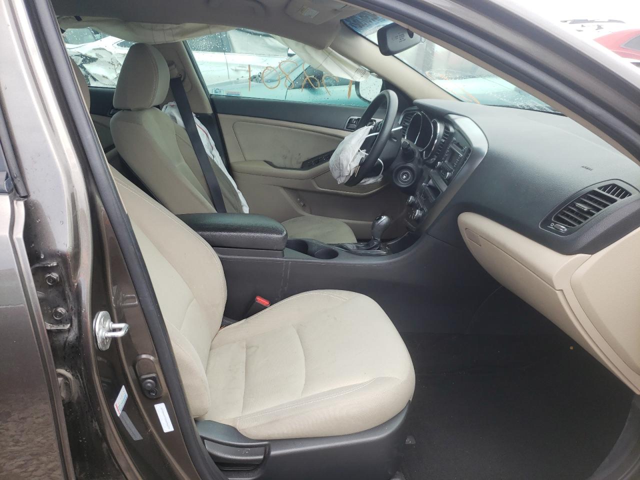 Photo 5 from auction – 2013 KIA OPTIMA LX with VIN 5XXGM4A75DG096279