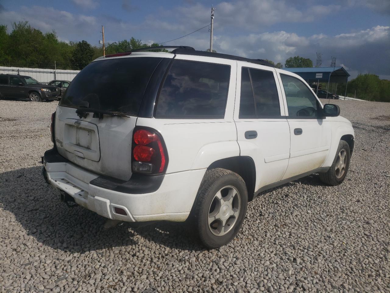 Photo 4 from auction – 2007 CHEVROLET TRAILBLAZE with VIN 1GNDT13S372148791