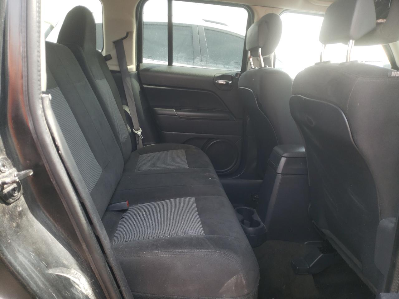 Photo 6 from auction – 2017 JEEP PATRIOT SP with VIN 1C4NJPBA8HD140772