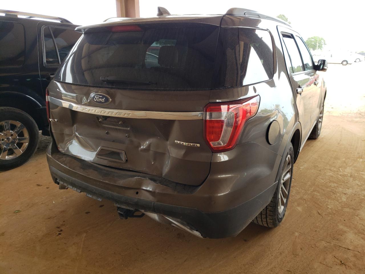 Photo 4 from auction – 2016 FORD EXPLORER X with VIN 1FM5K7D80GGB15543