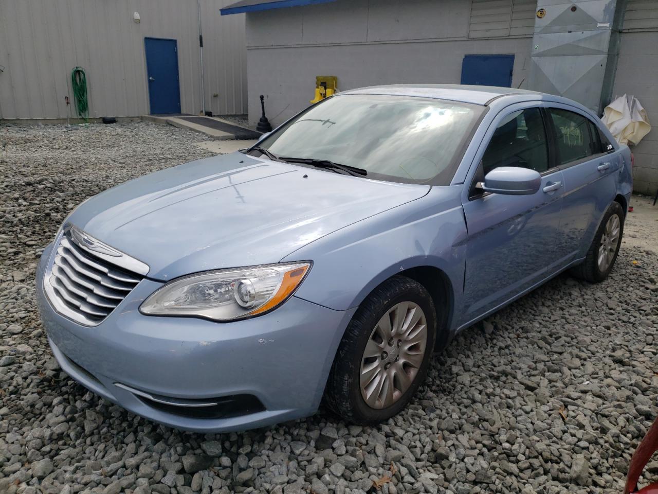Photo 2 from auction – 2014 CHRYSLER 200 LX with VIN 1C3CCBAB6EN206468