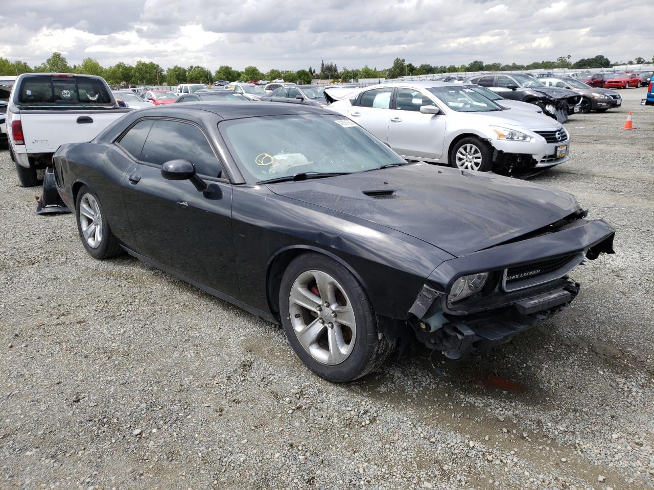 DODGE CHALLENGER 2013 with VIN 2C3CDYAG7DH675913 - Photo from auction