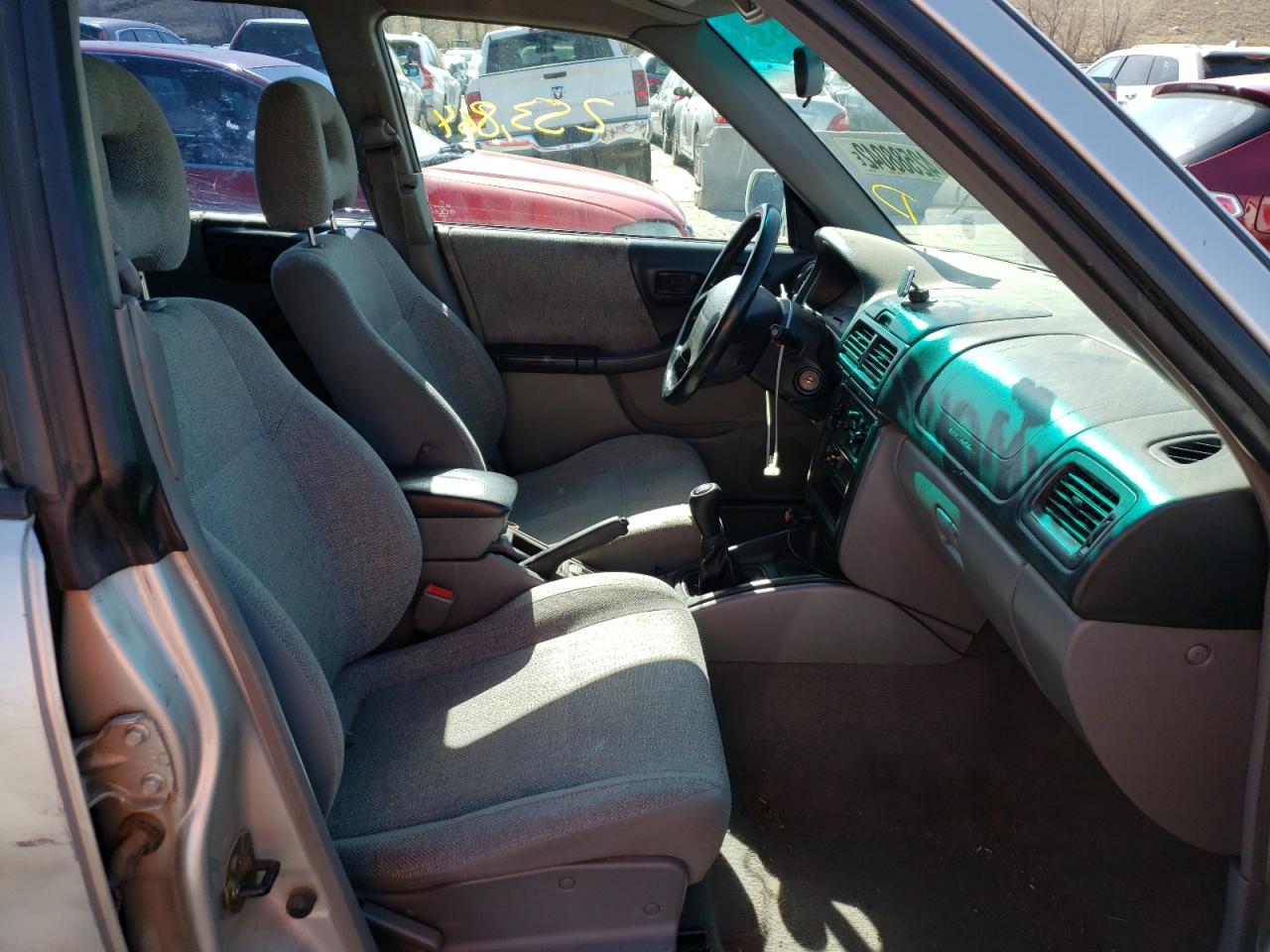 Photo 5 from auction – 2001 SUBARU FORESTER L with VIN JF1SF63581G738869