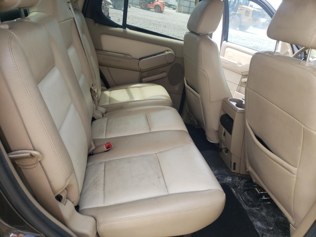 Photo 6 from auction – 2007 FORD EXPLORER S with VIN 1FMEU33827UA38356