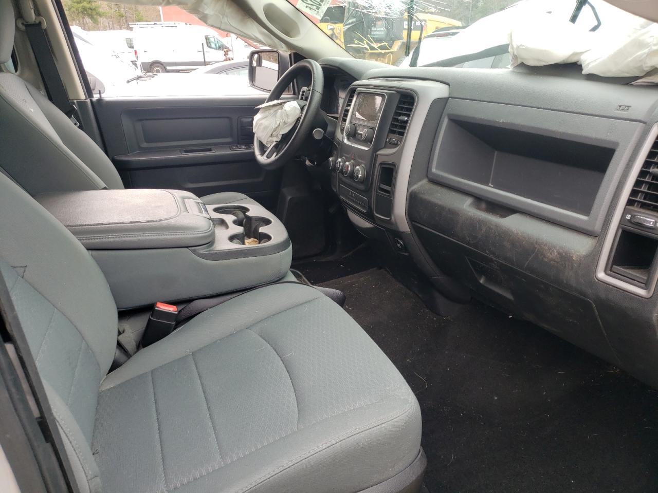 Photo 5 from auction – 2015 RAM 1500 ST with VIN 1C6RR7KT5FS726101