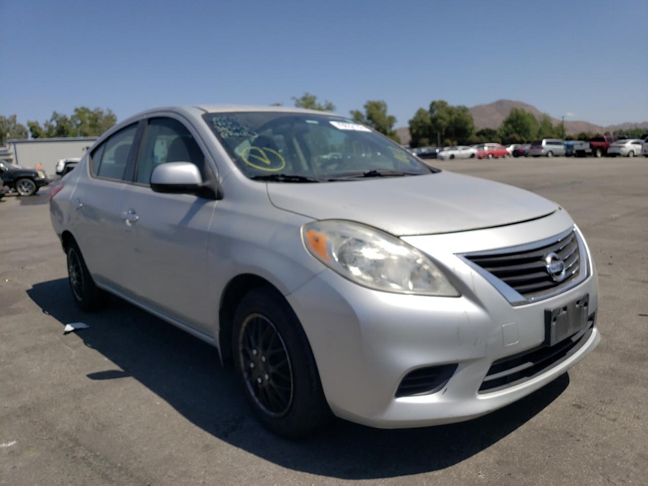NISSAN VERSA S 2014 con VIN 3N1CN7AP1EK448947 - Foto de la subasta