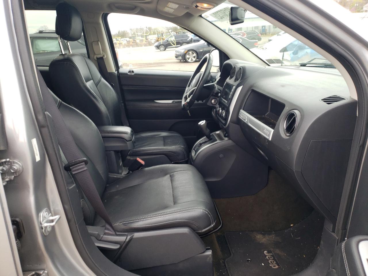 Photo 5 from auction – 2016 JEEP COMPASS LA with VIN 1C4NJDEB2GD795088