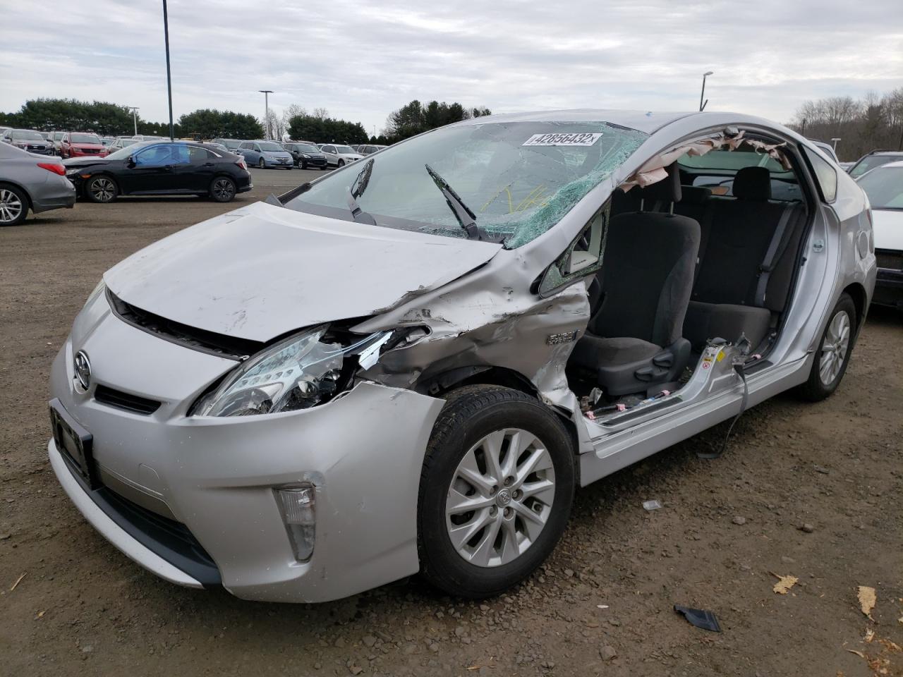 Photo 2 from auction – 2014 TOYOTA PRIUS PLUG with VIN JTDKN3DP4E3054717