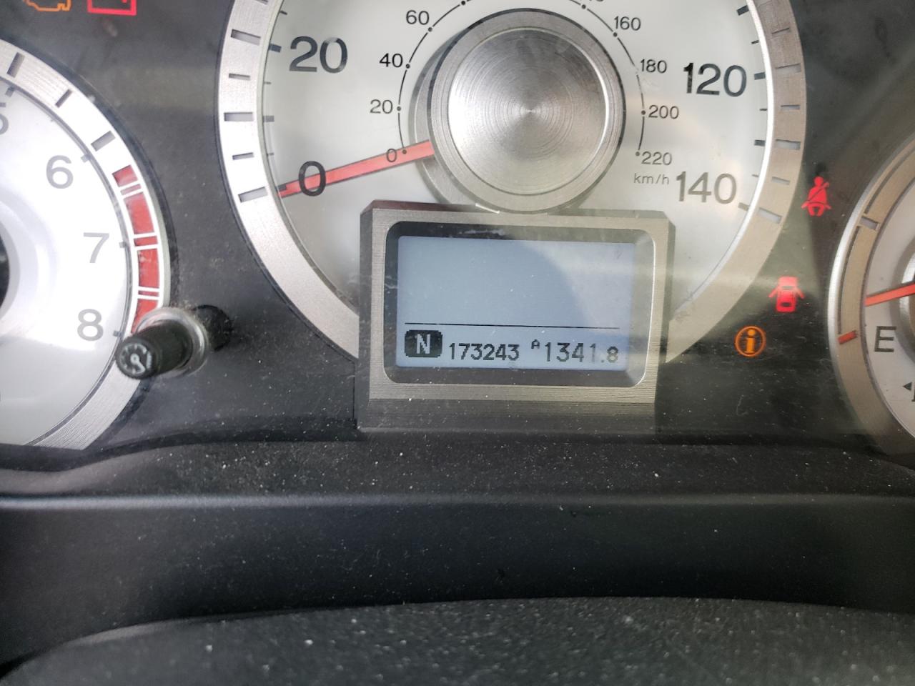 Photo 8 from auction – 2011 HONDA PILOT EXLN with VIN 5FNYF4H76BB039335