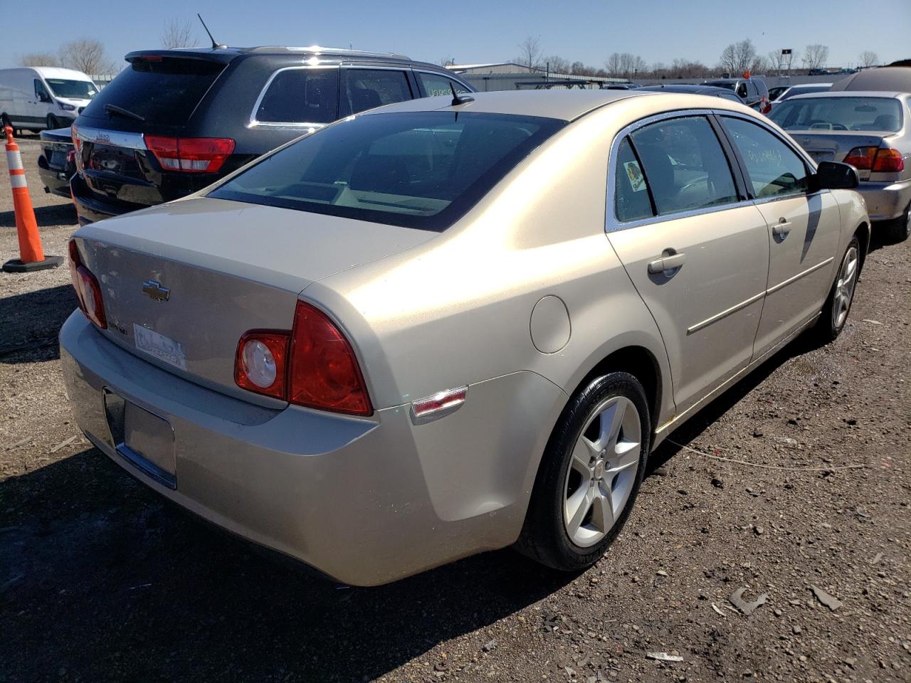 Photo 4 from auction – 2010 CHEVROLET MALIBU LS with VIN 1G1ZB5EB8AF143598