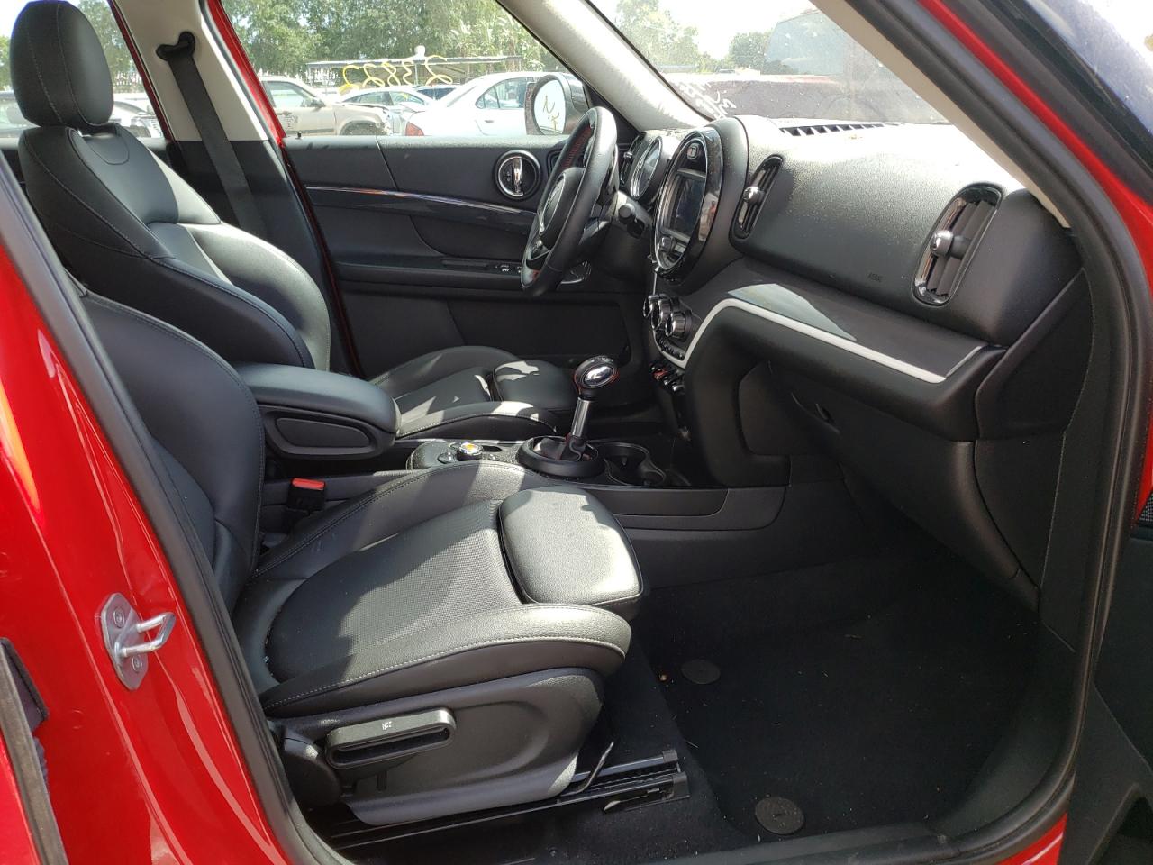 Photo 5 from auction – 2019 MINI COOPER S C with VIN WMZYT3C51K3E96367