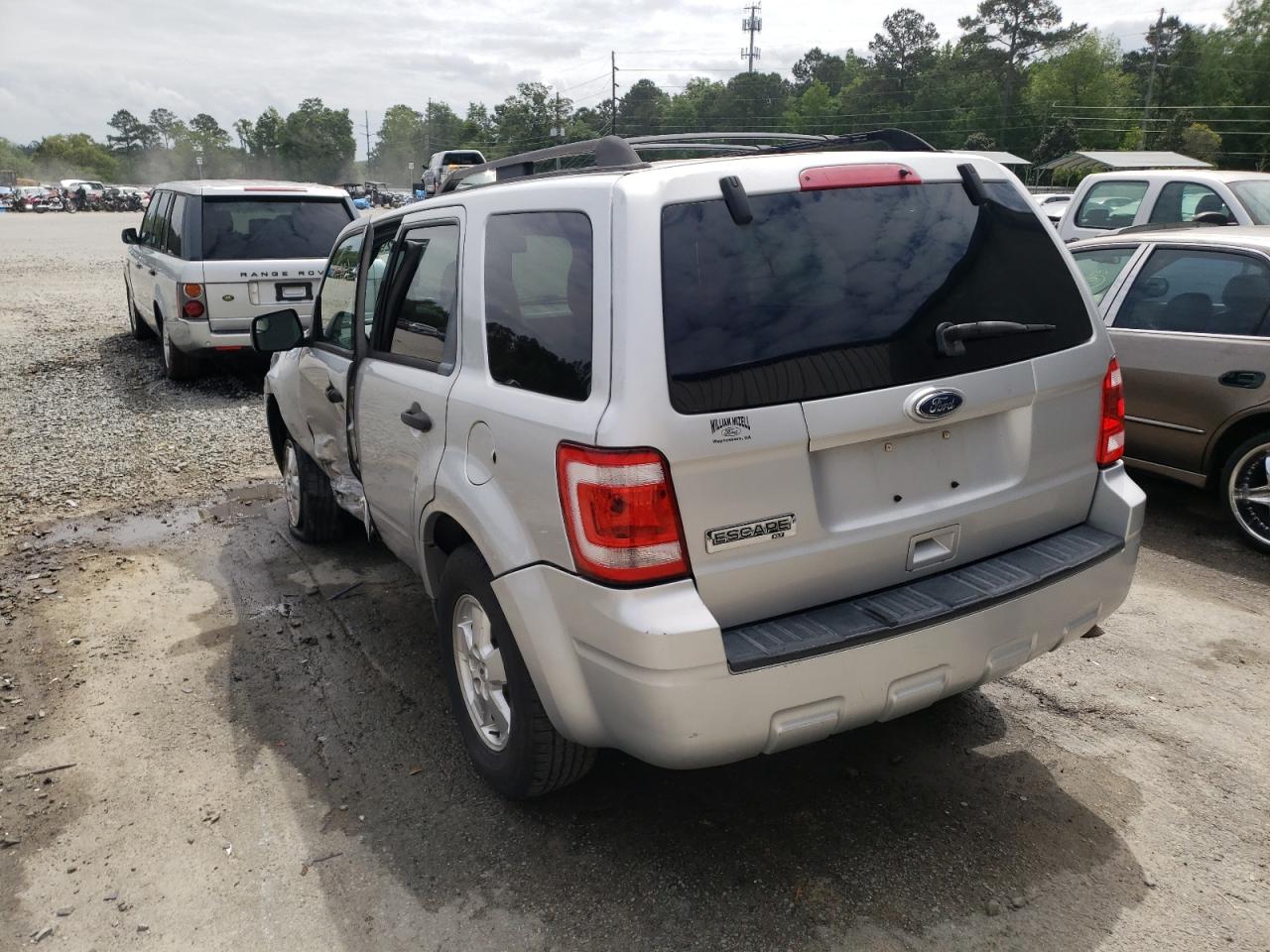 Photo 3 from auction – 2010 FORD ESCAPE XLT with VIN 1FMCU0D70AKD37052