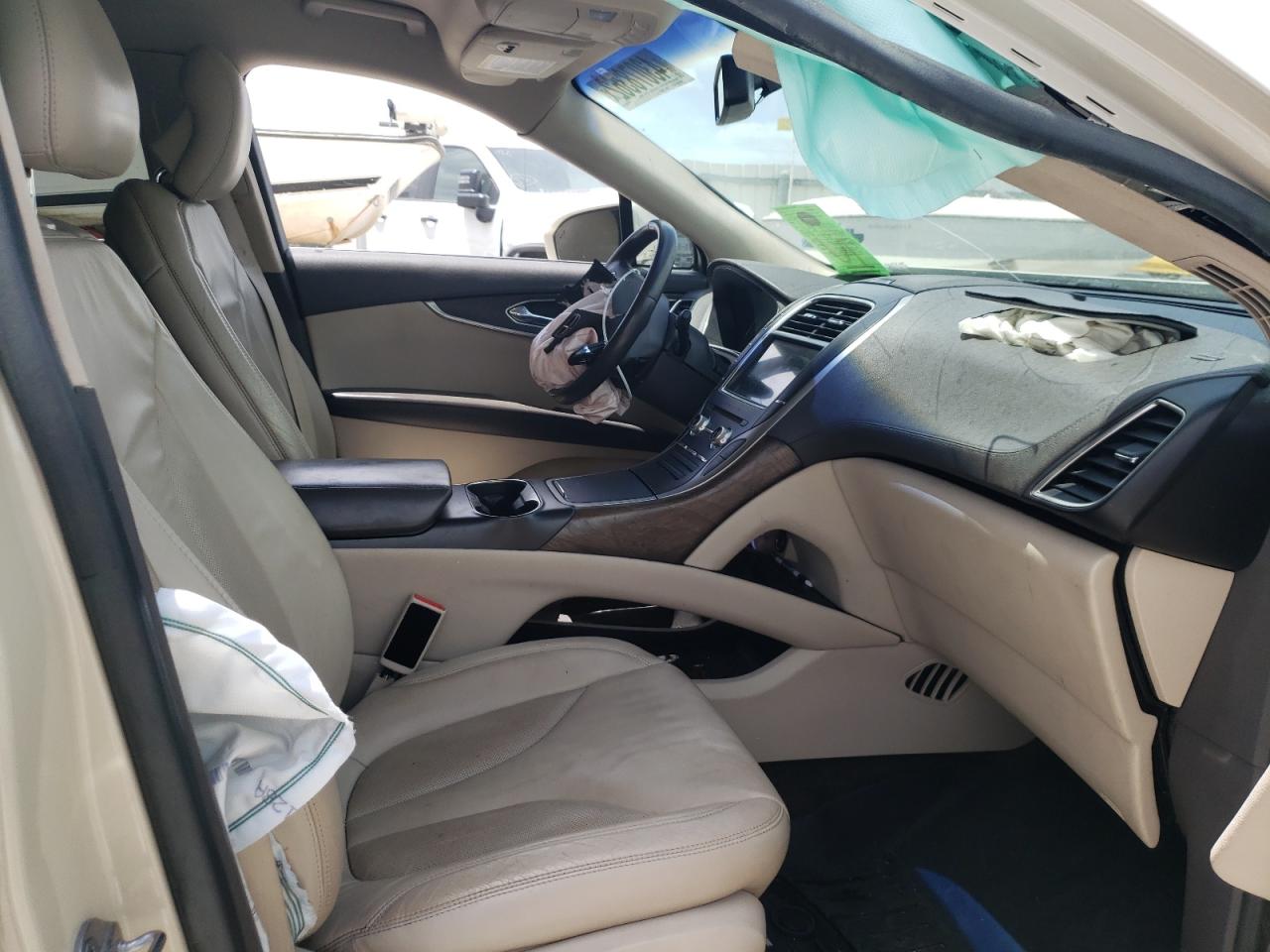Photo 5 from auction – 2016 LINCOLN MKX SELECT with VIN 2LMTJ6KR3GBL71350