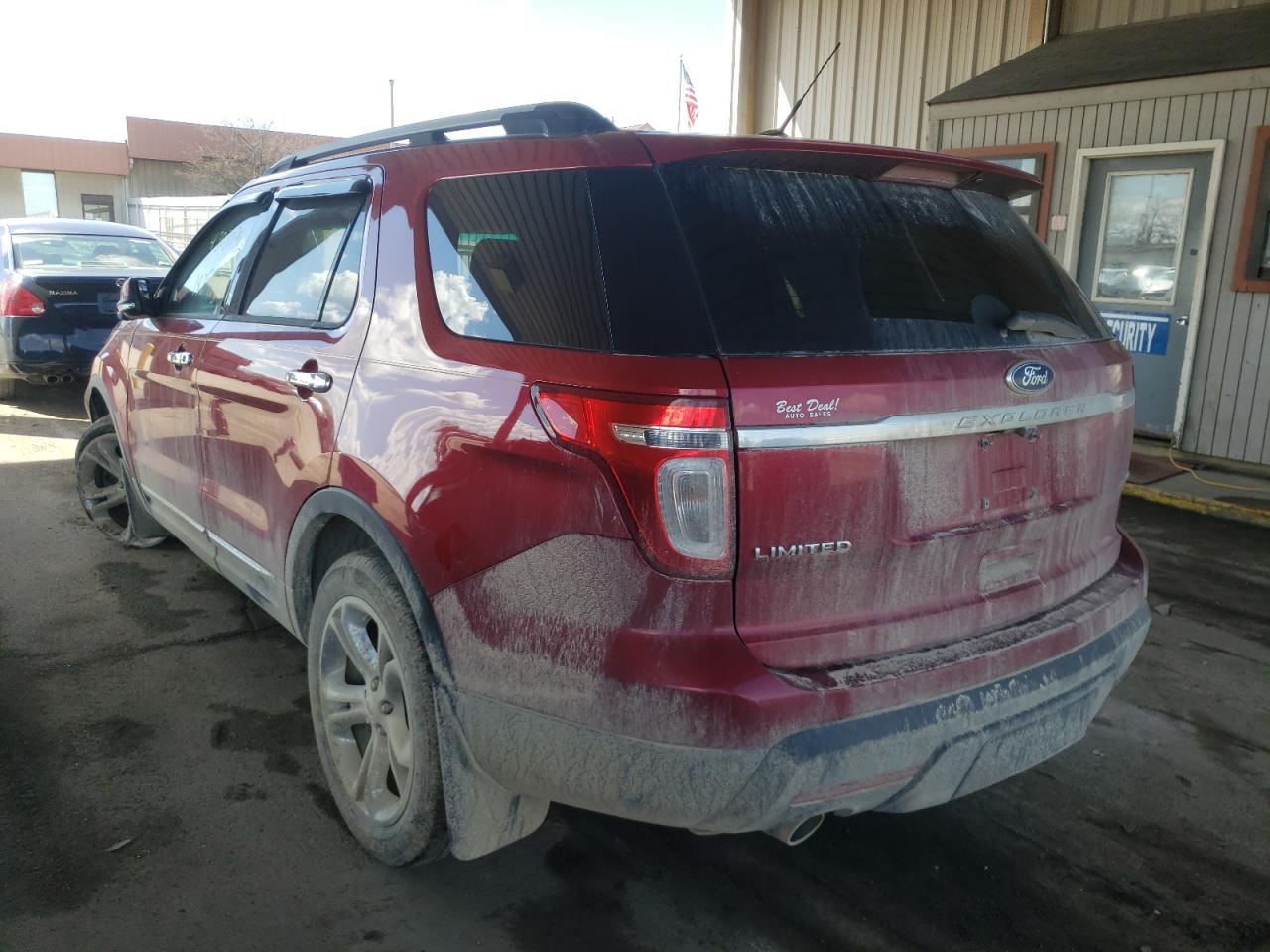Photo 3 from auction – 2013 FORD EXPLORER L with VIN 1FM5K8F83DGC59182