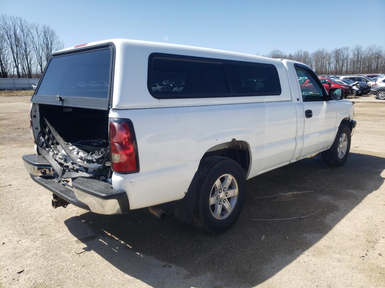 Photo 4 from auction – 2004 CHEVROLET SILVERADO with VIN 1GCEK14T74Z164826