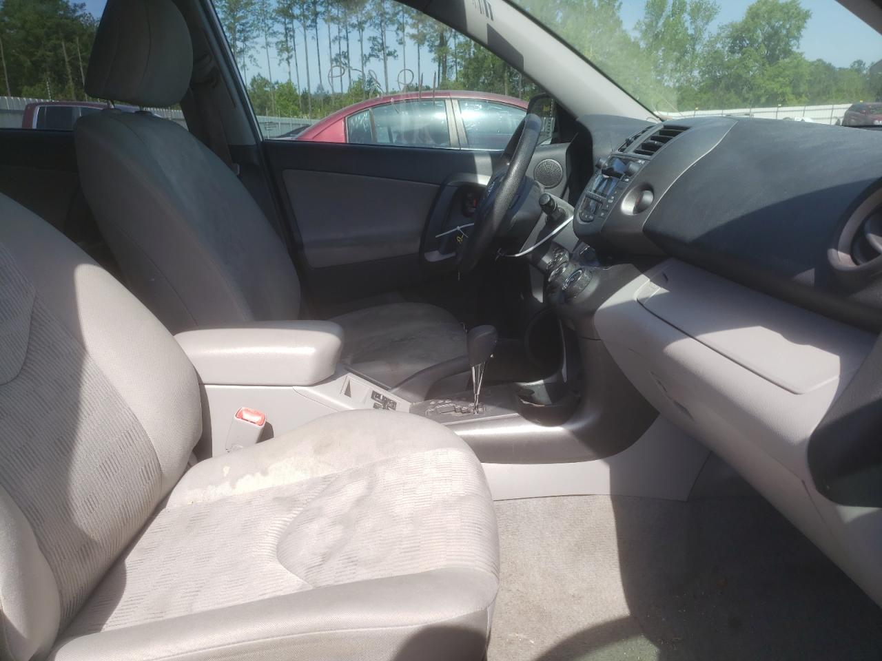 Photo 5 from auction – 2010 TOYOTA RAV4 with VIN 2T3ZF4DV7AW028037