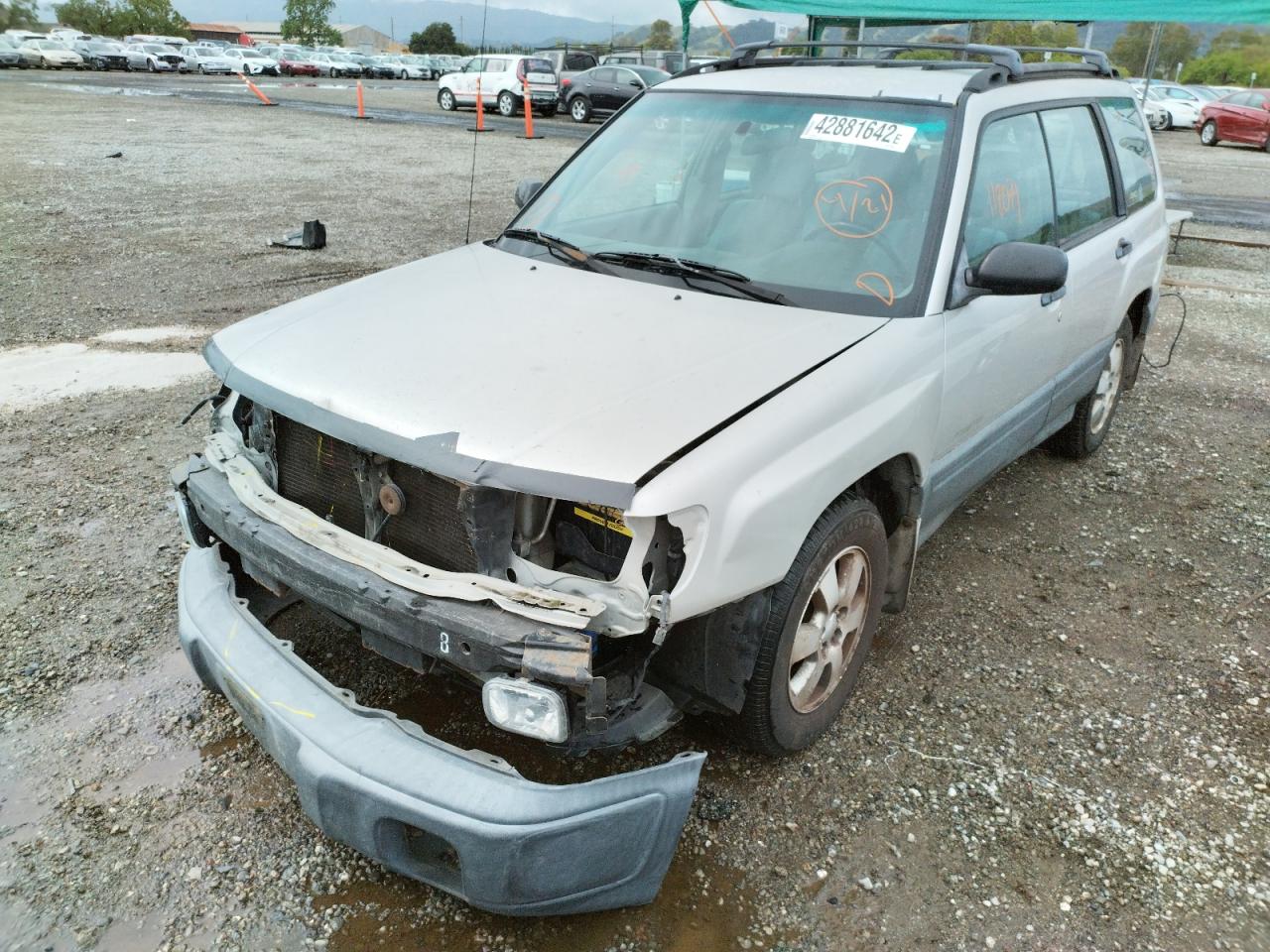 Photo 2 from auction – 2000 SUBARU FORESTER L with VIN JF1SF6350YG718352