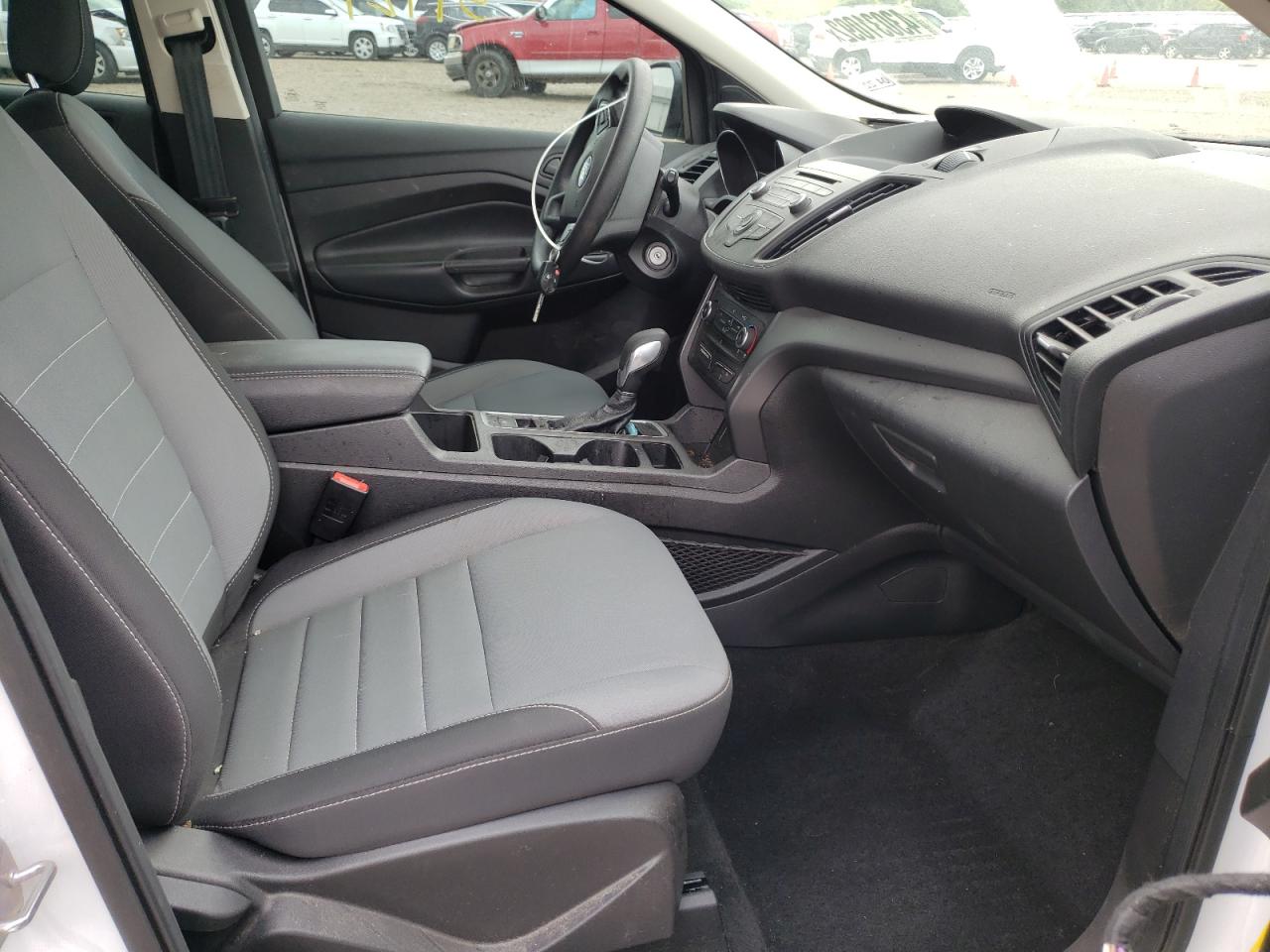 Photo 5 from auction – 2018 FORD ESCAPE S with VIN 1FMCU0F71JUD19998