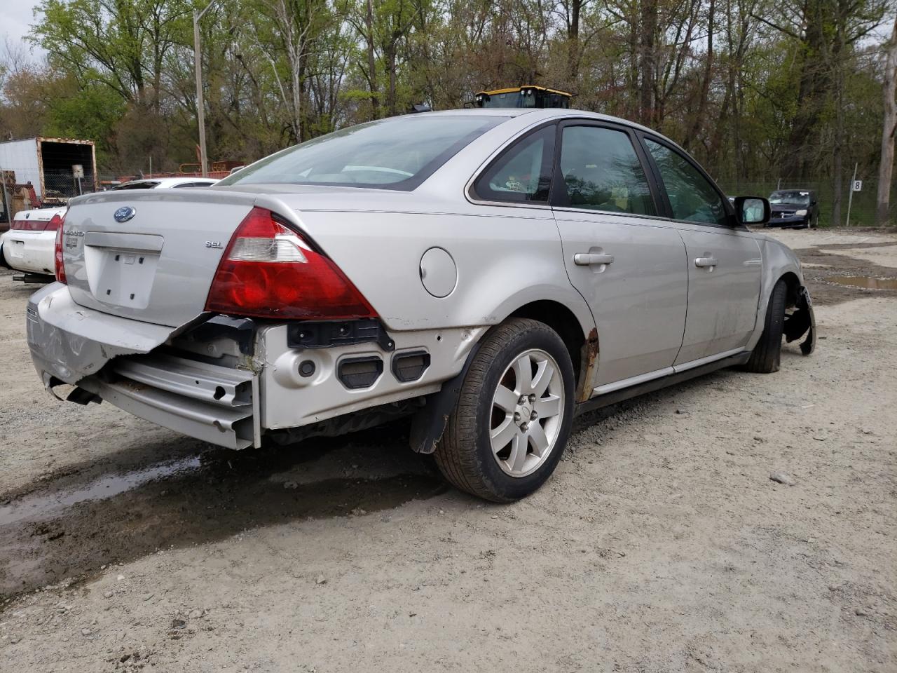 Photo 4 from auction – 2007 FORD FIVE HUNDR with VIN 1FAFP24187G107292