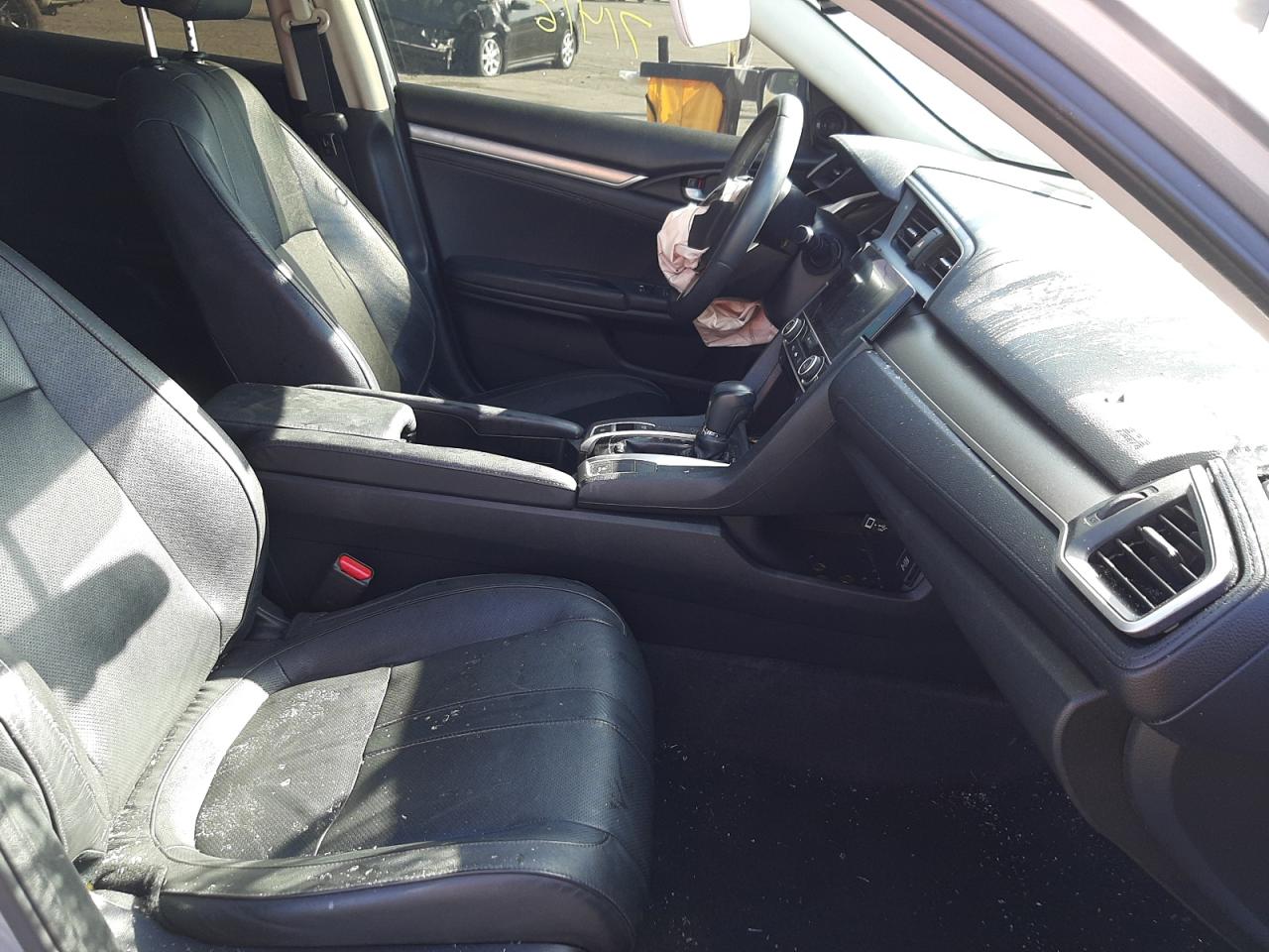 Photo 5 from auction – 2016 HONDA CIVIC EXL with VIN 2HGFC1F78GH645918