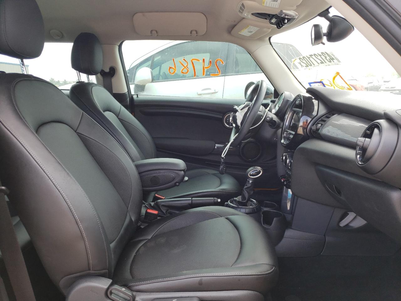 Photo 5 from auction – 2017 MINI COOPER with VIN WMWXP5C32H3C64358