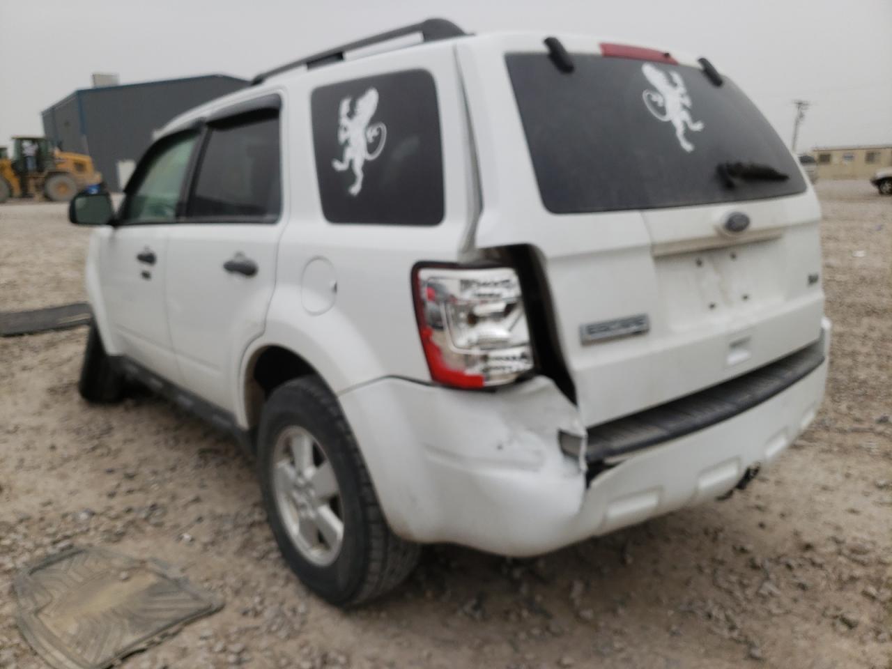 Photo 3 from auction – 2010 FORD ESCAPE XLT with VIN 1FMCU0DG6AKC52894