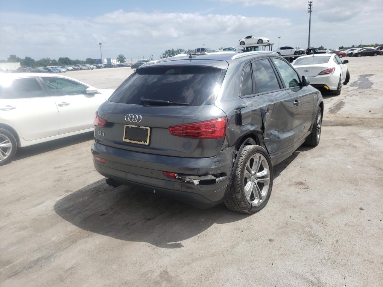 Photo 4 from auction – 2018 AUDI Q3 PREMIUM with VIN WA1BCCFS7JR010509