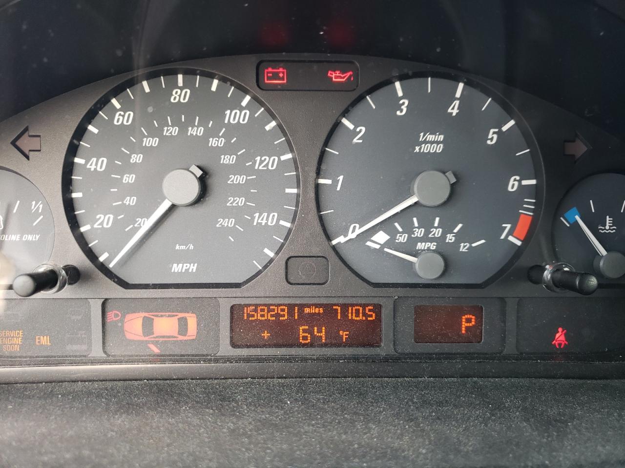 Photo 8 from auction – 2003 BMW 325 CI with VIN WBABN73433PJ16111
